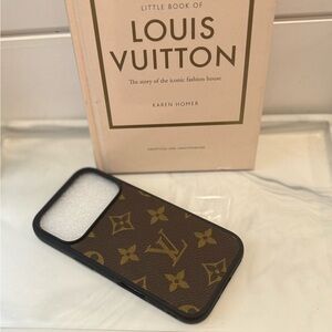 Authentic Upcycled 17 AIR Case